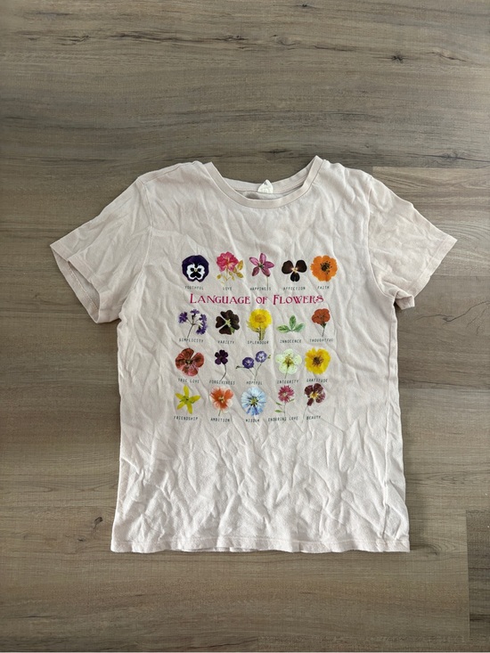 Urban Outfitters Tops - Language of Flowers Graphic Tee - Light Pink